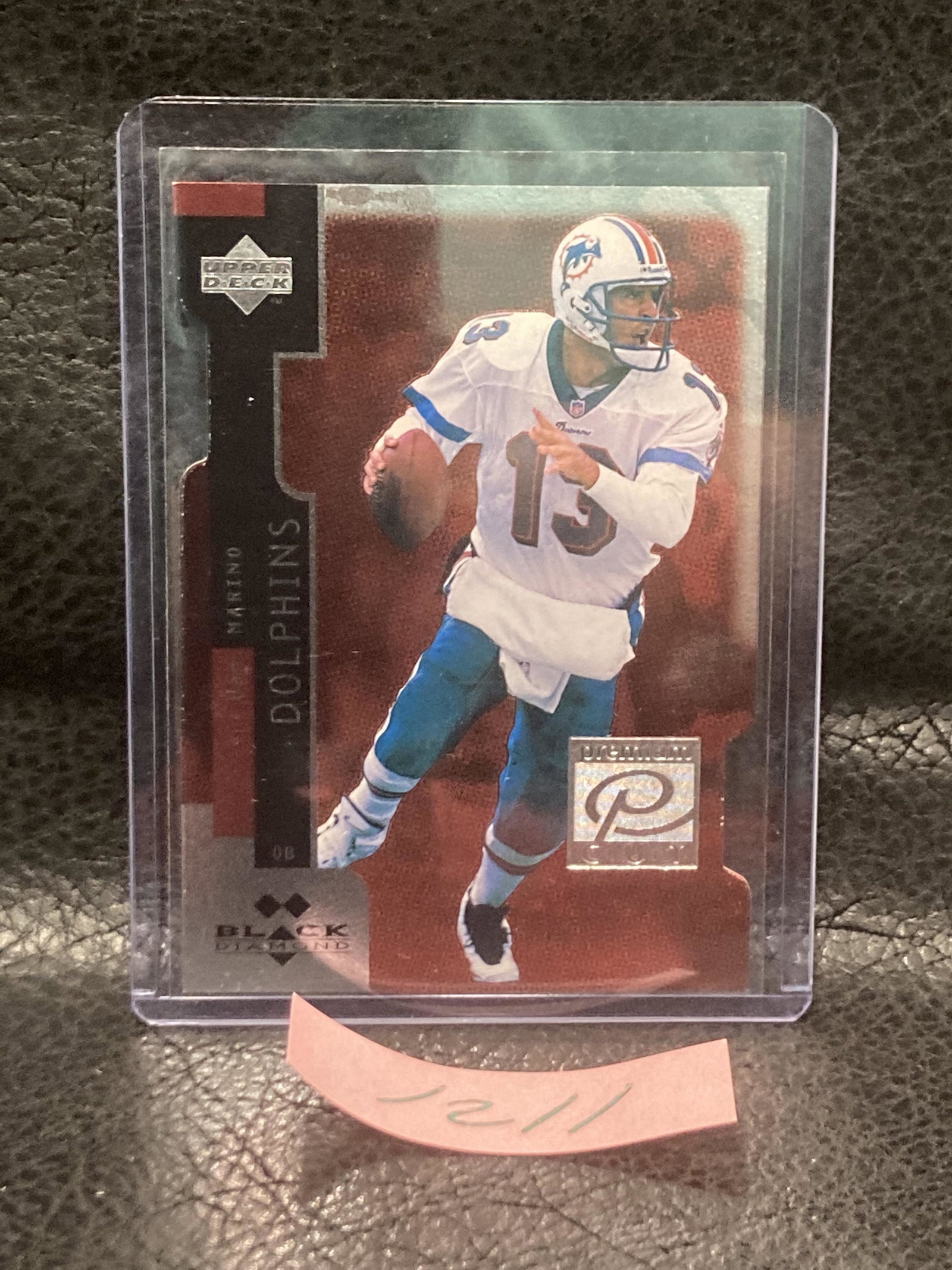 Dan Marino 1998 Upper Deck Black Diamond Premium Cut Double Insert #PC13 Hof: Dan Marino 1998 Upper Deck Black Diamond Premium Cut Double Insert #PC13 Hof