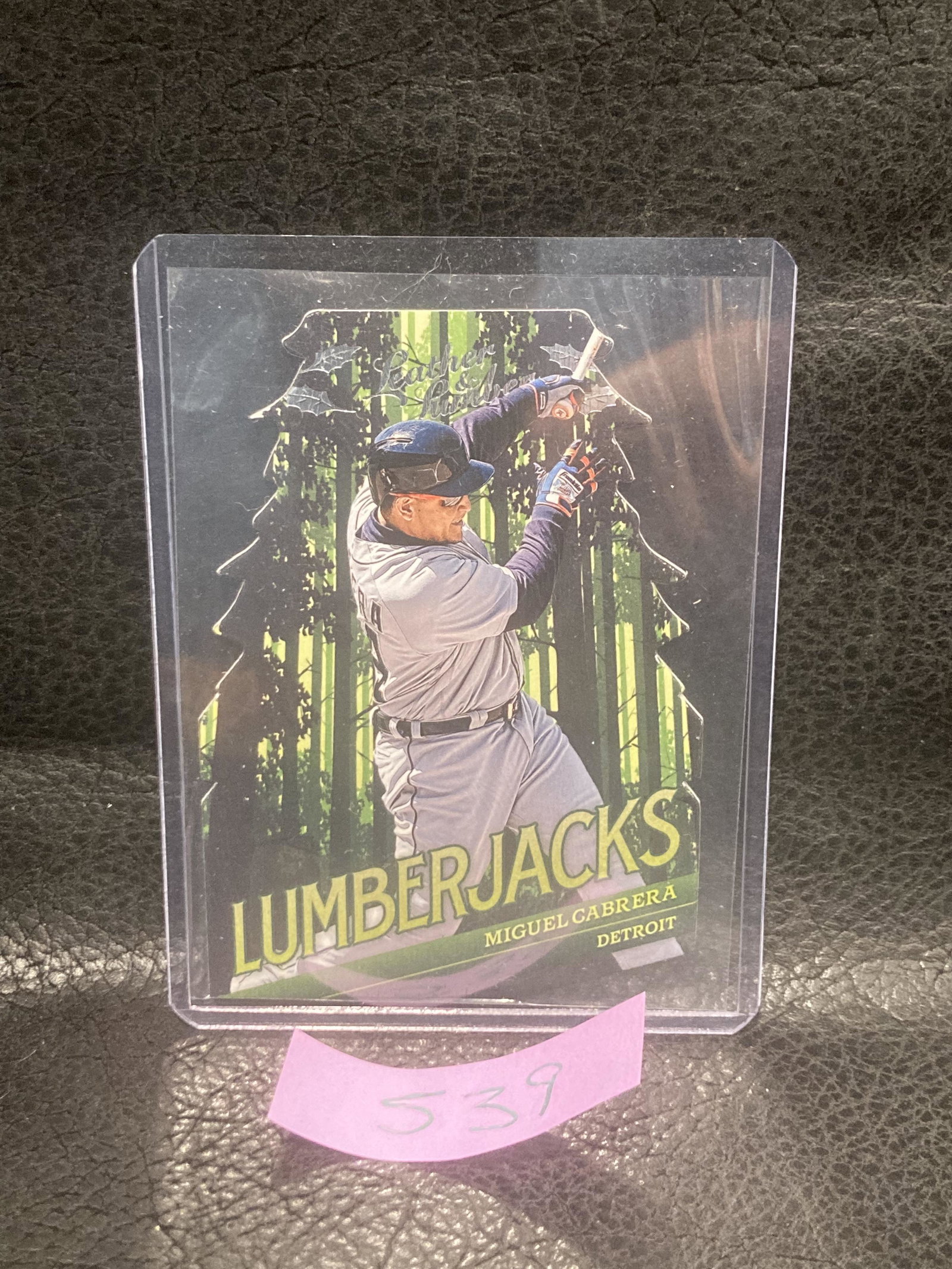 Miguel Cabrera 2019 Leather & Lumber Baseball Lumberjacks Detroit Tigers: Miguel Cabrera 2019 Leather & Lumber Baseball Lumberjacks Detroit Tigers