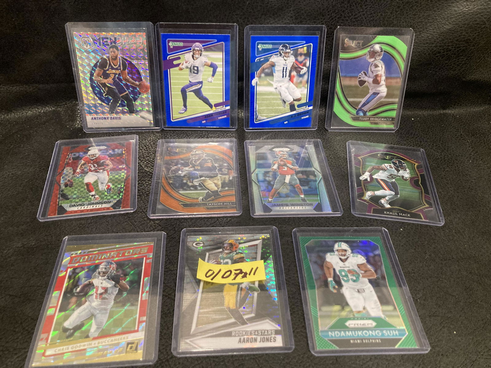 Lot of 10 Mixed Sports Trading Cards Top Loaded (1 of 2)