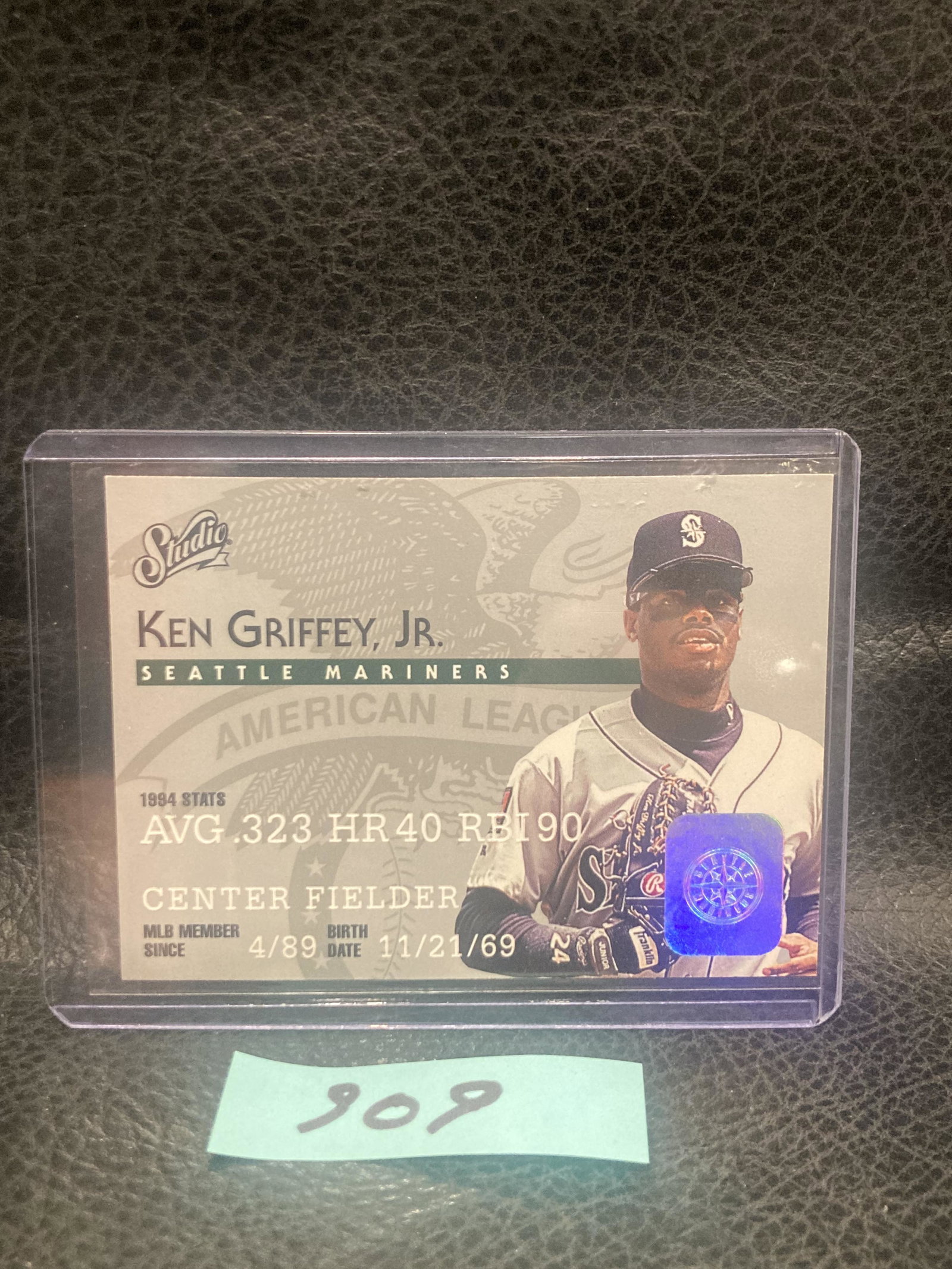 Ken Griffey Jr 1995 Studio Credit Card # 5 Seattle Mariners: Ken Griffey Jr 1995 Studio Credit Card # 5 Seattle Mariners