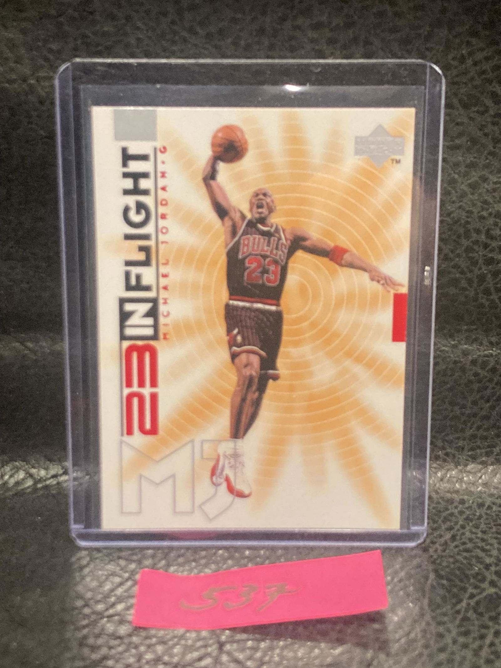 Michael Jordan 1998-99 Upper Deck Living Legend In-Flight Bulls #IF15 (1 of 2)