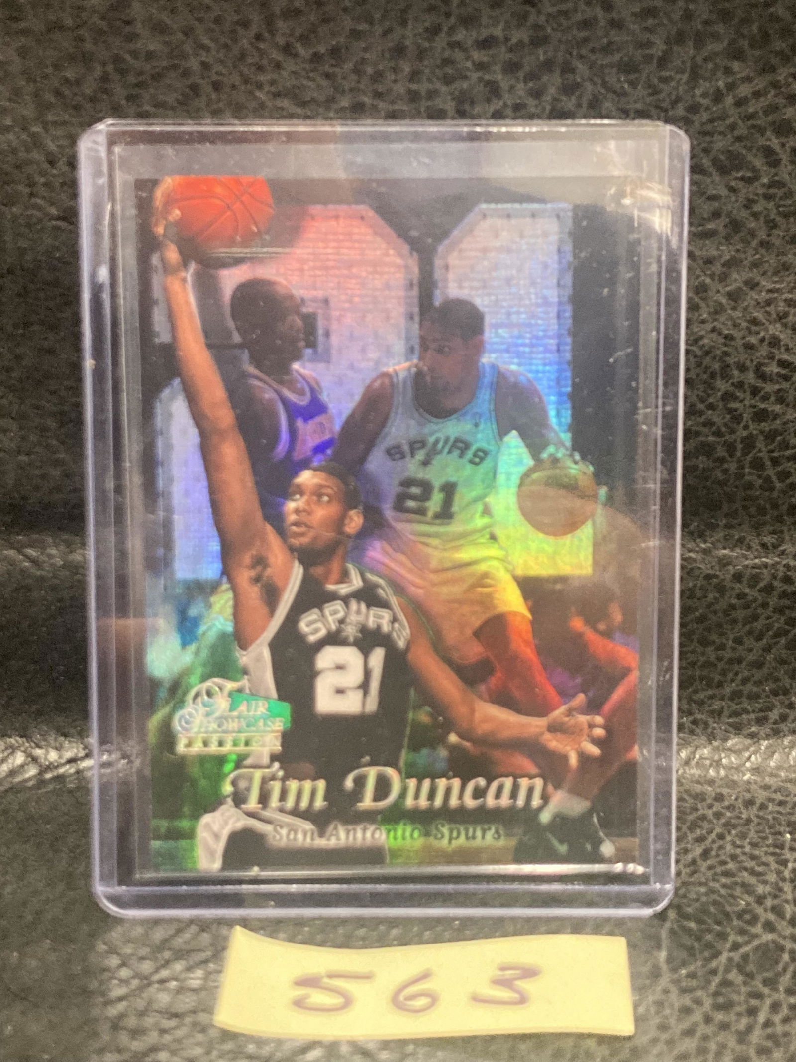 Tim Duncan 1998-99 Flair Showcase Row 2 Passion #23 San Antonio Spurs (1 of 2)