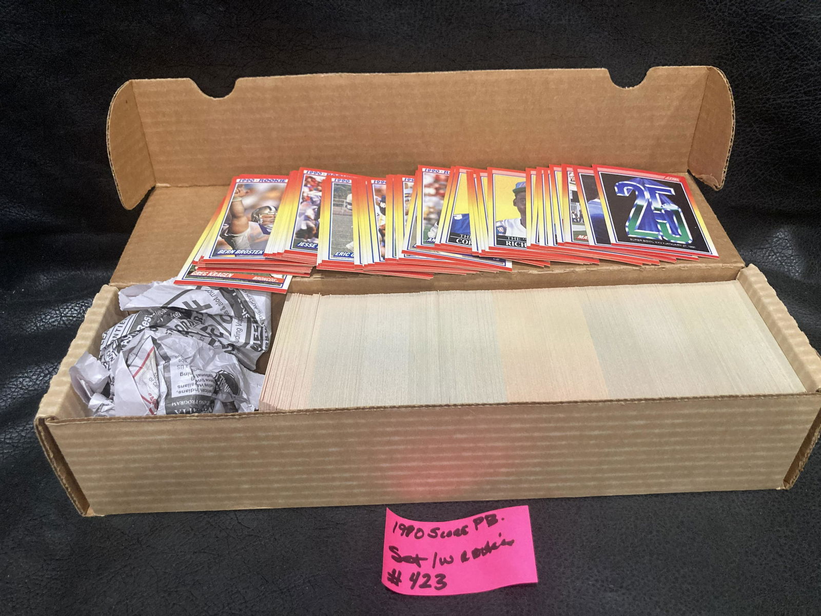 1990 Football Set Great for Beginner Set with rookies (1 of 2)