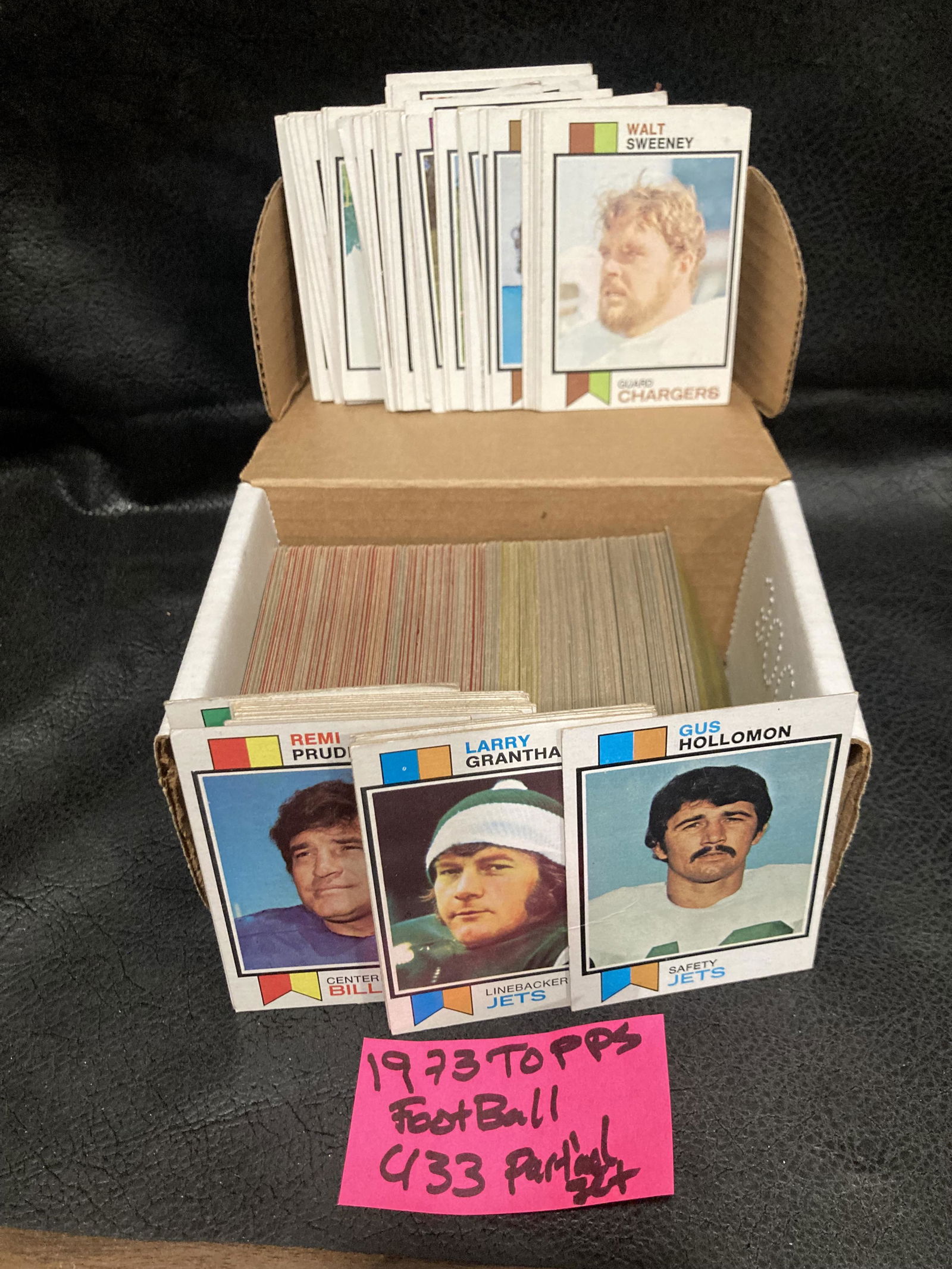 1973 Topps Football Partial Set Great for Beginner Set Building (1 of 2)