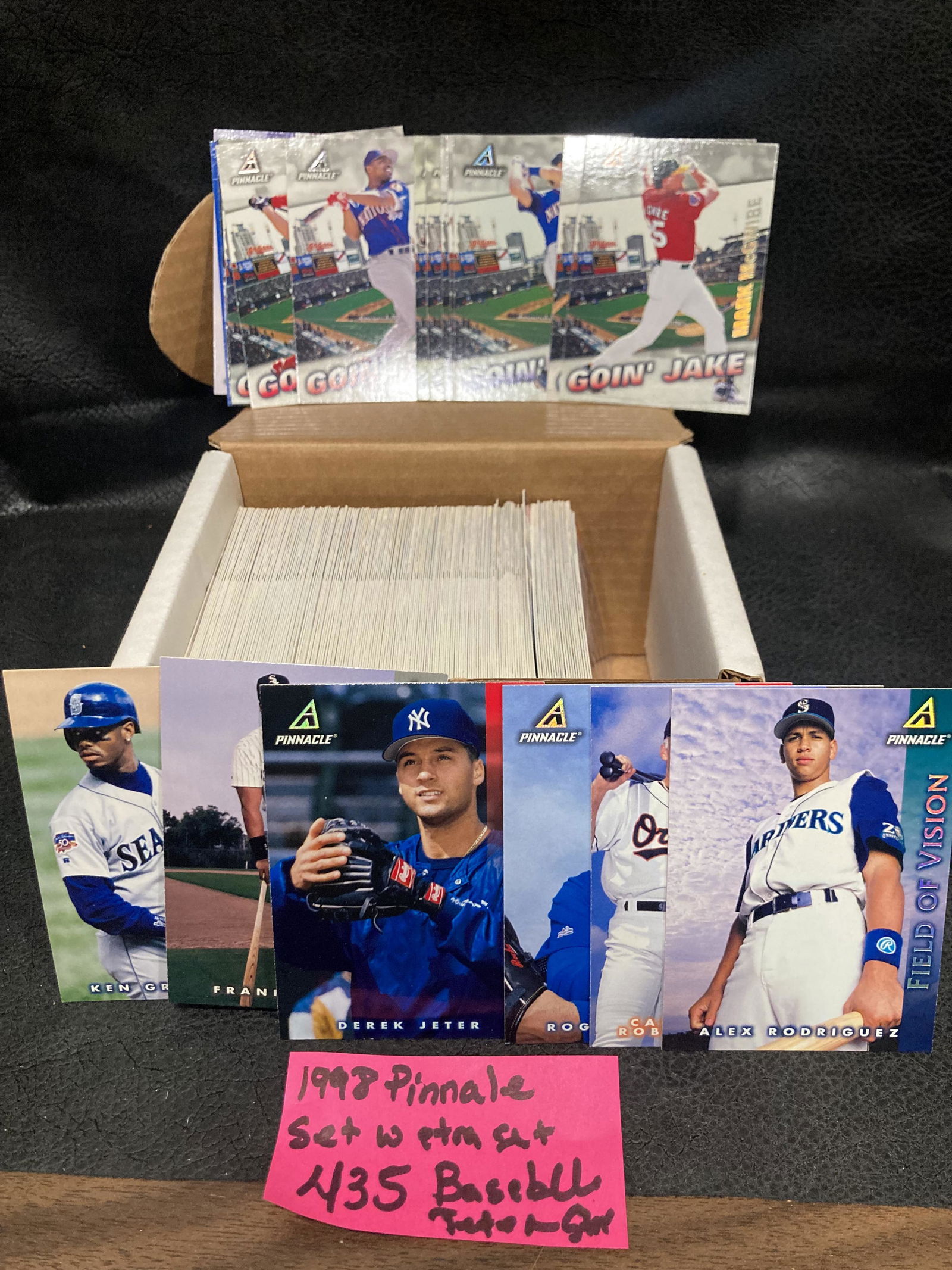 1998 Pinnacle Set Baseball Set Great for Beginner Set Building (1 of 2)