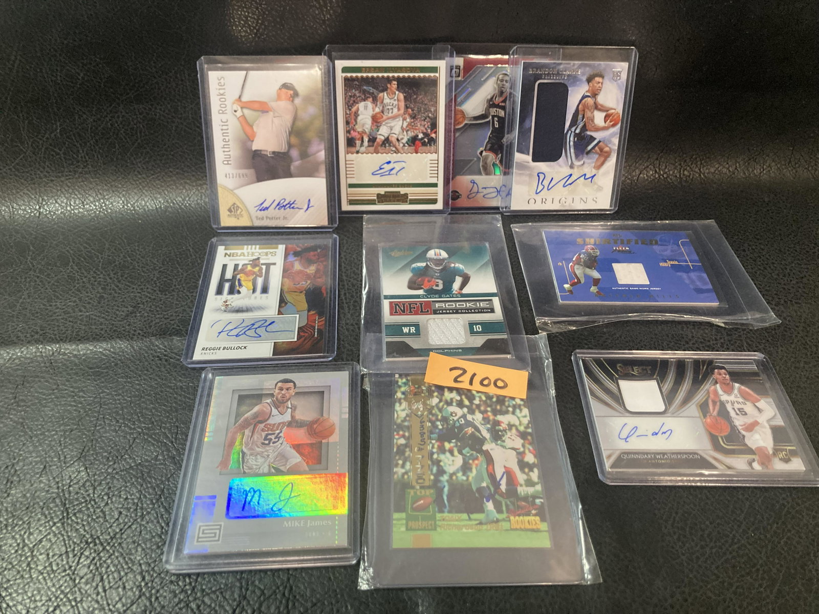 Lot of 10 Mixed Sport cards Top loaded (1 of 2)