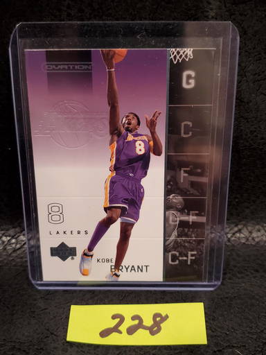 Lot Detail - Kobe Bryant 2005-06 Los Angeles Lakers Game Used #8