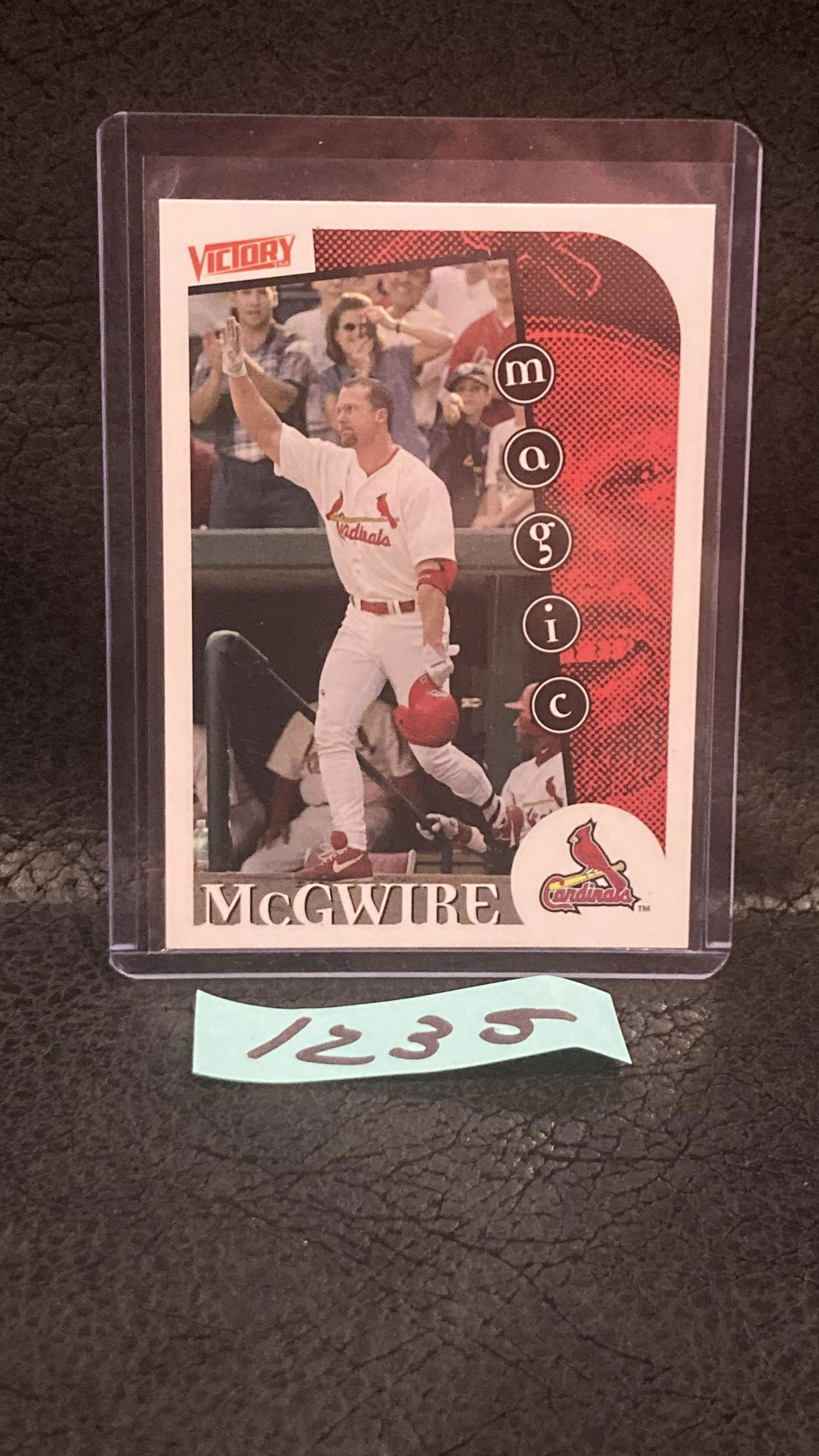 Mark McGwire 1999 Upper Deck Victory Magic St. Louis Cardinals #425 (1 of 2)