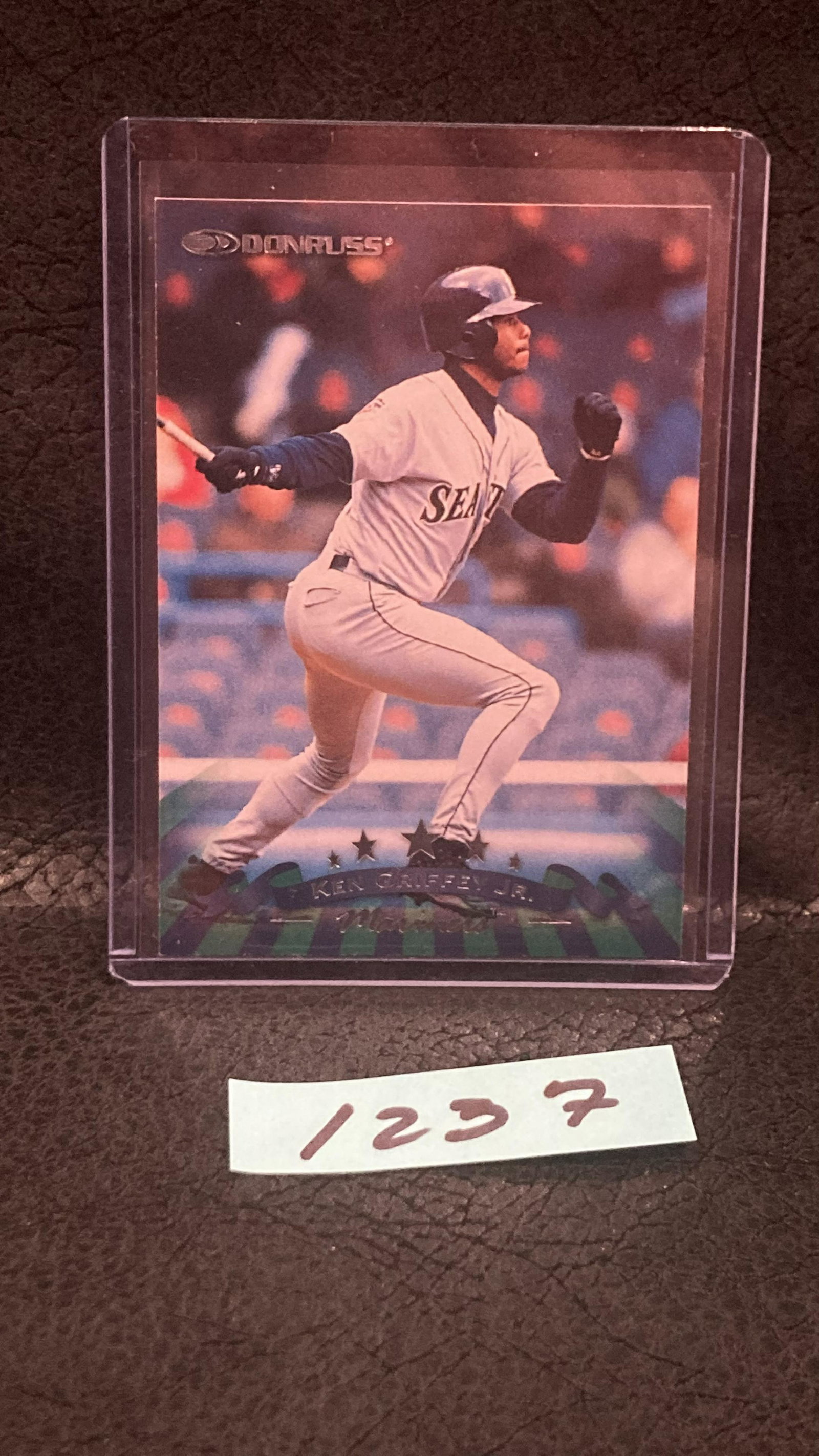 Ken Griffey Jr. 1997 Donruss Seattle Mariners #28: Ken Griffey Jr. 1997 Donruss Seattle Mariners #28