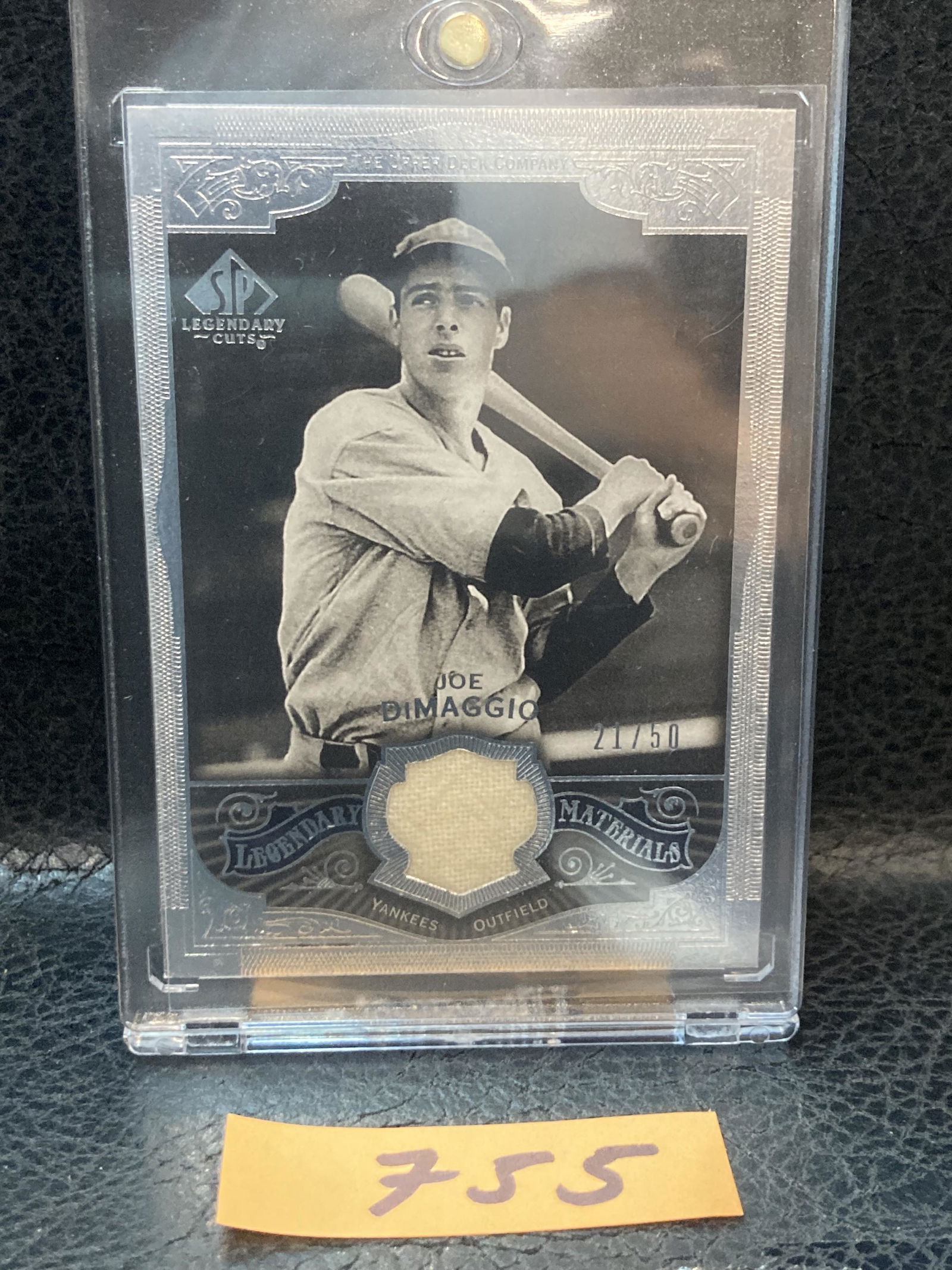 Joe DiMaggio Legendary Game Used Patch #/50 2006 SP Legendary Cuts #LM-JD Yankees (1 of 2)