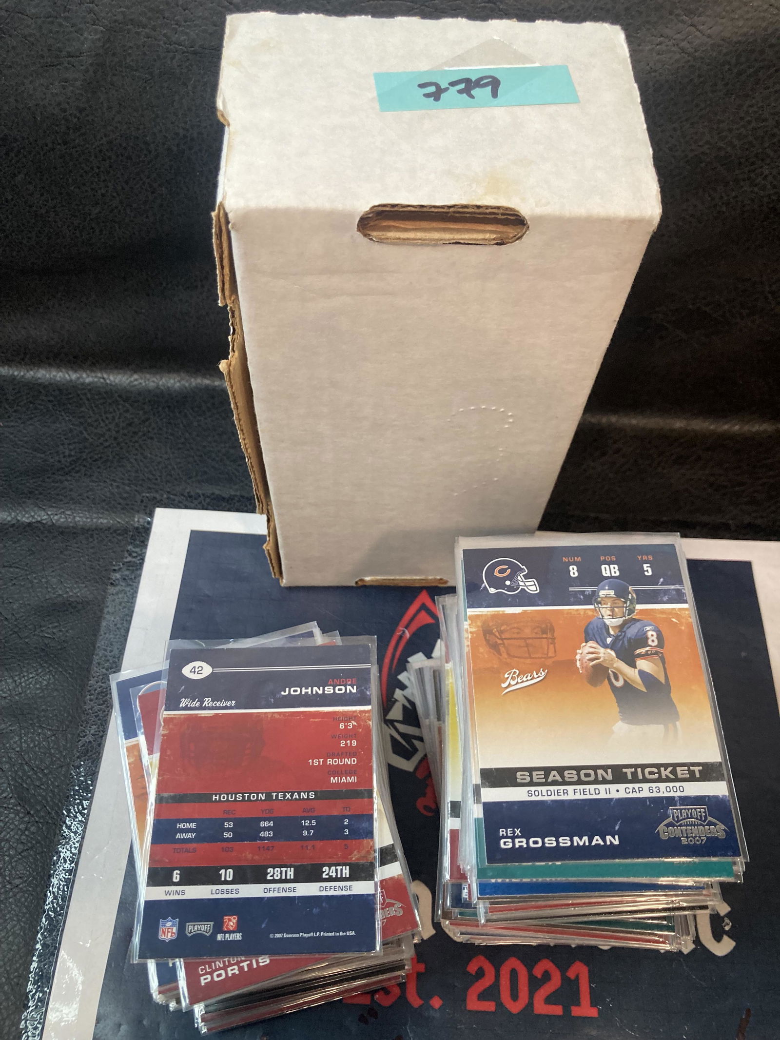 2007 Donruss Football Partial Set Great for Set building. (1 of 2)