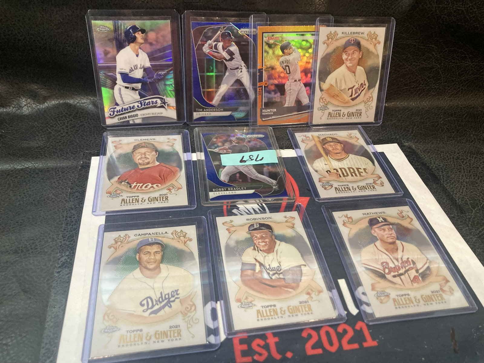 Lot of 10 mixed Sport Card Top Loaded (1 of 1)