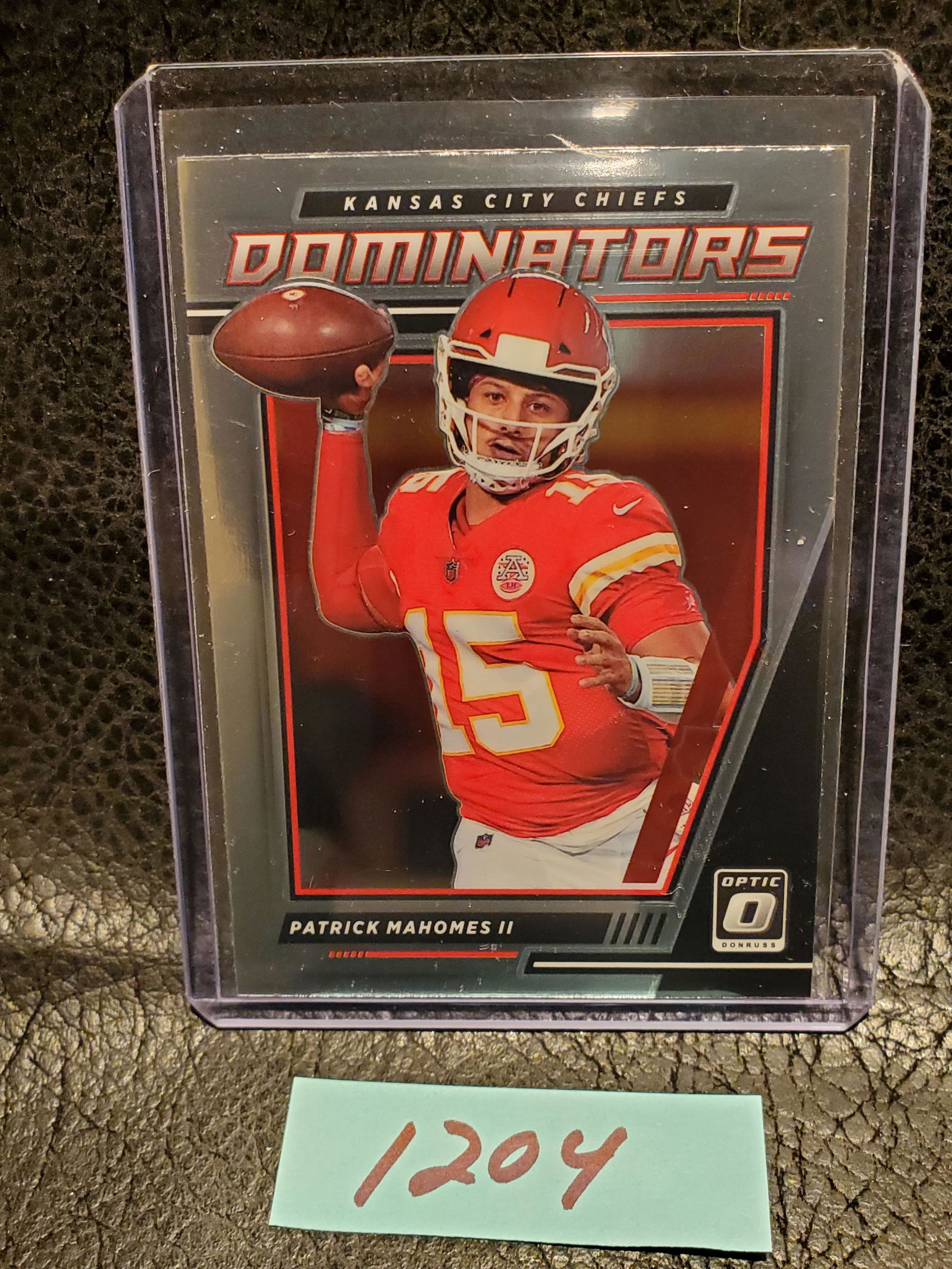 Patrick Mahomes 2021 Optic Dominators Base Kansas City Chiefs #DM-PM (1 of 2)