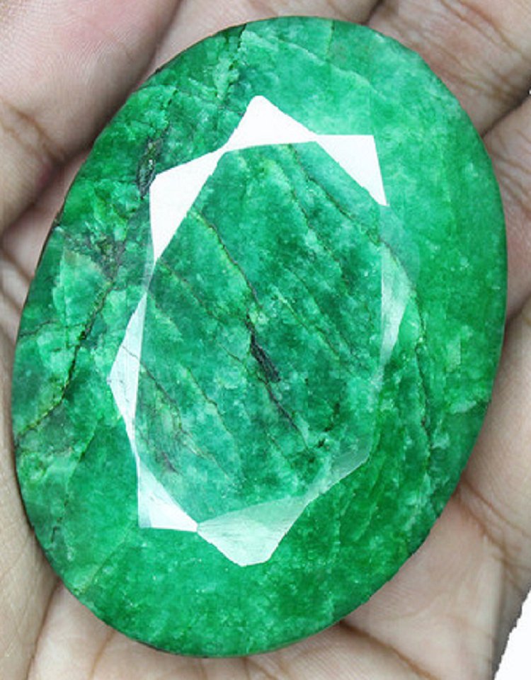 Emerald  739cts, International Wholesale (1 of 3)
