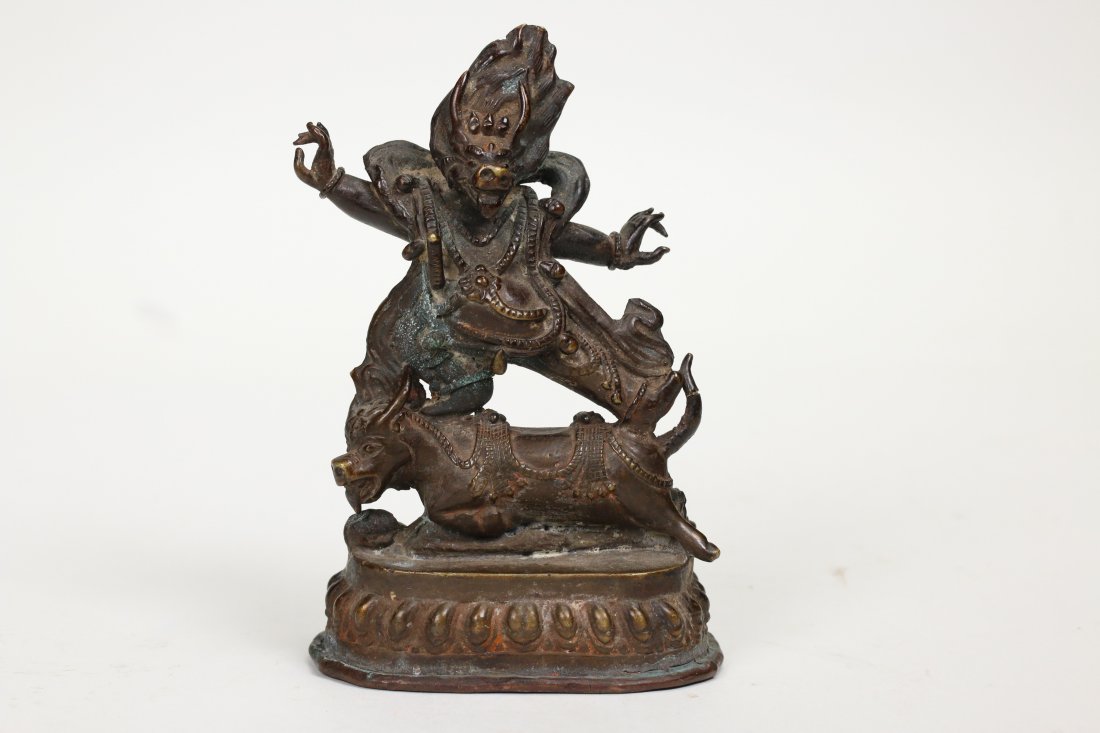 A Bronze Buddhist figure,18th century (1 of 4)