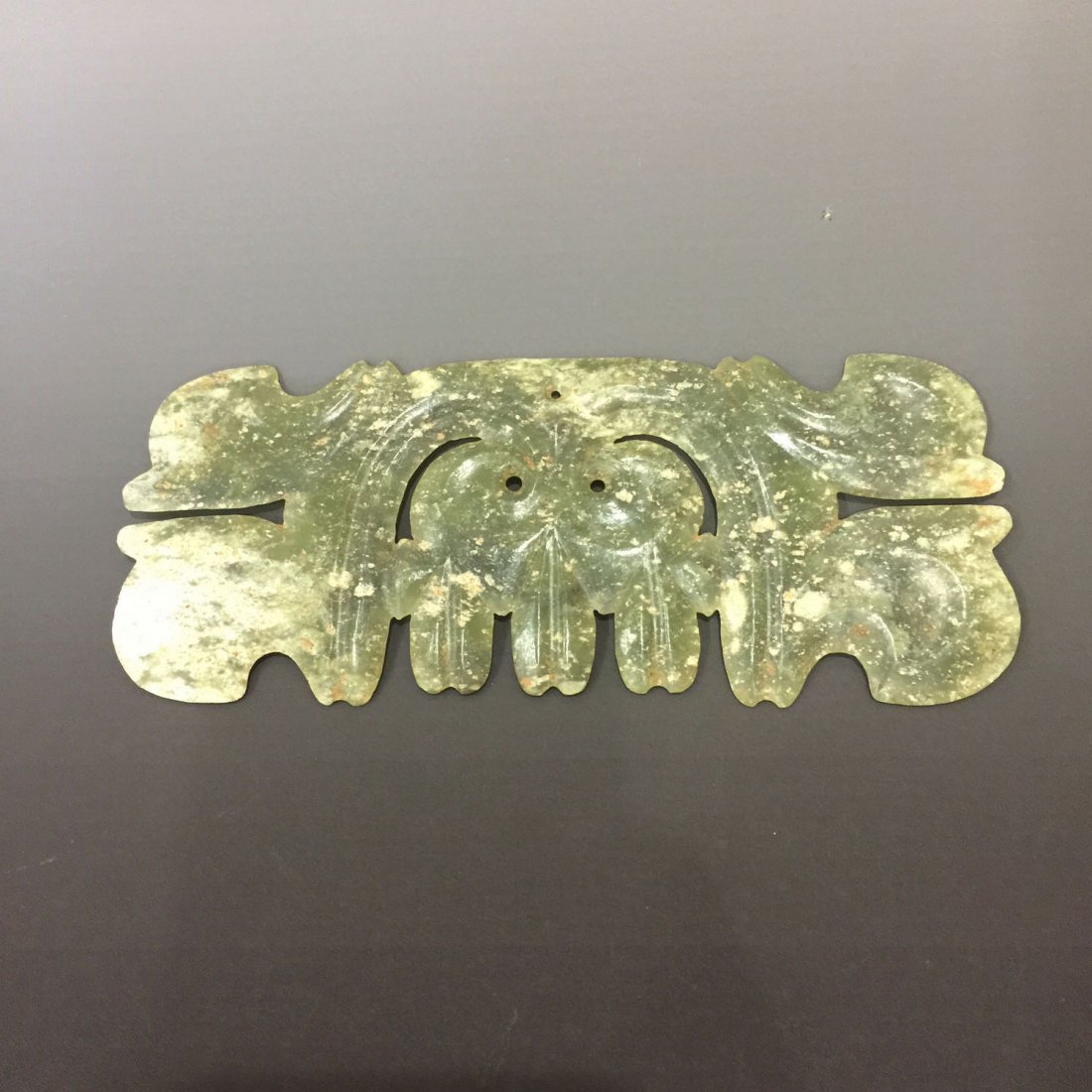 antique Chinese A hooked cloud-shaped jade pendant (1 of 7)