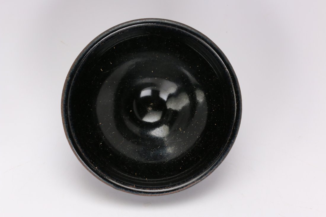 A Chinese Ji Zhou Yao Bowl (1 of 3)