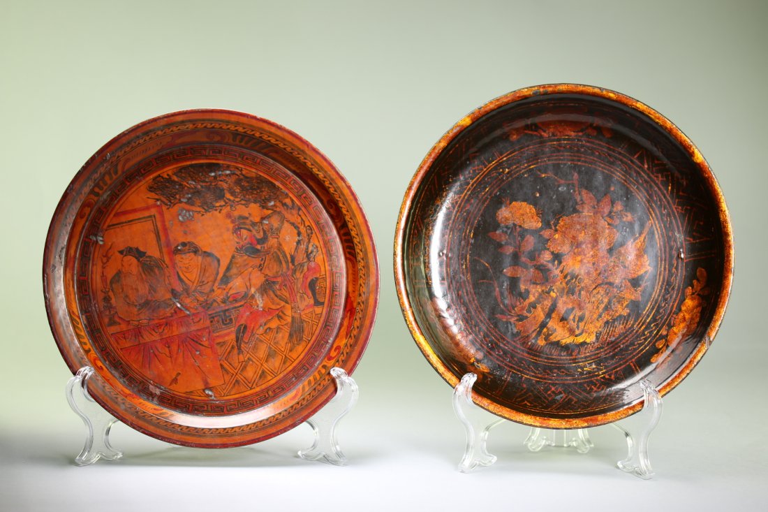 Pair Chinese Lacquer Plate with Gold Painting,19th C (1 of 4)
