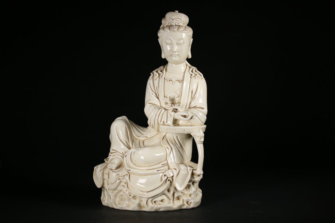 A rare Blanc-De-Chine figure of Gunyin,He Chaozong mark (1 of 9)
