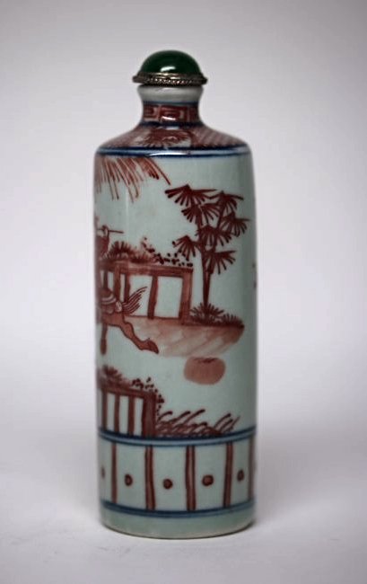 A  large Chinese Porcelain Snuff Bottle, 19 Century (1 of 3)