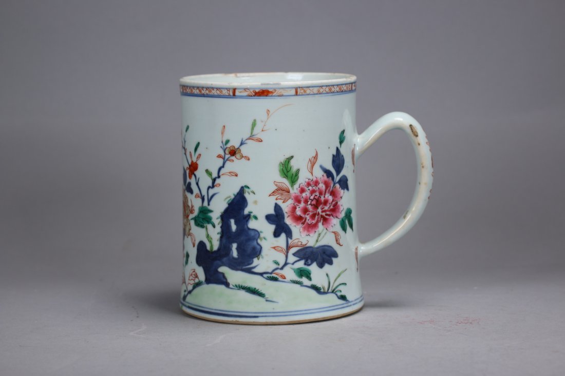A Mandarin pattern tankard, 18 century (1 of 6)