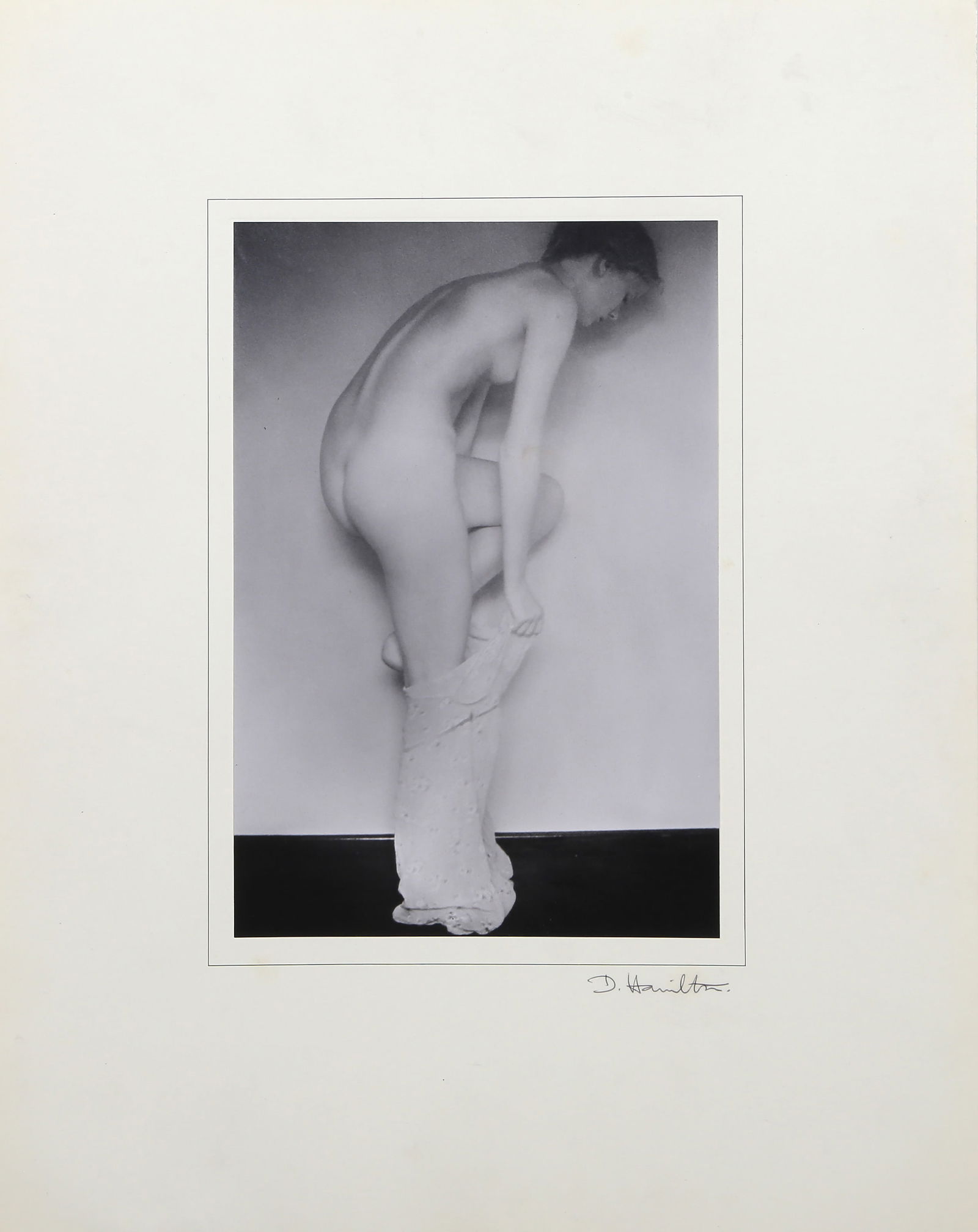 David Hamilton, Souvenirs de Vacances Photograph Portfolio: Artist: David Hamilton, American (1933 - 2016) Title: Souvenirs de Vacances Par David Hamilton Year: 1974 Medium: Incomplete Portfolio of 61 unbound reproduction prints with cloth bound cover and 1 ha