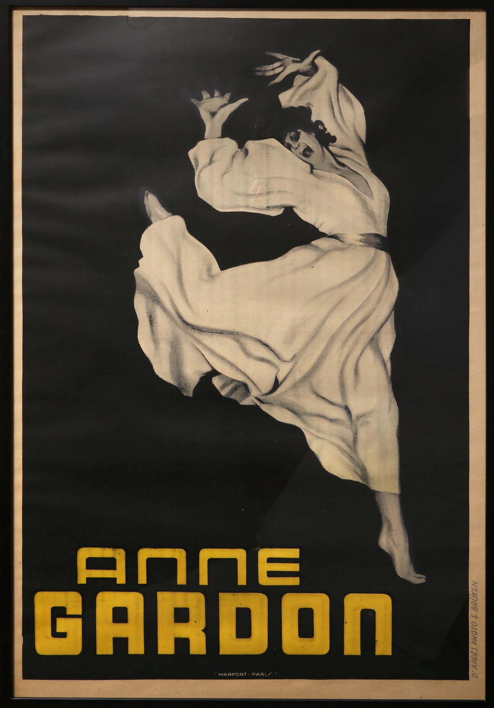 After E. Brueken, Ballerina Anne Gardon, Lithograph Poster: Artist: E. Brueken Title: Anne Gardon Year: circa 1940 Medium: Lithograph Poster Size: 46.25 x 31 in. (117.48 x 78.74 cm) Frame Size: 47.75 x 32.5 inches Printer: Harfort, Paris Description: A special