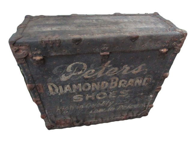 Peter's Shoes Shipping Trunk (1 of 2)
