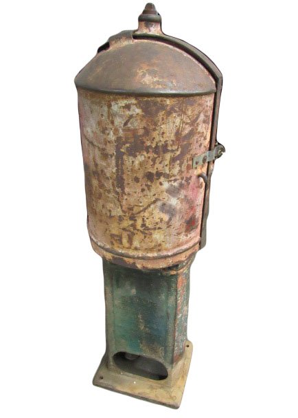 1914 Bowser Gasoline Pump (1 of 4)