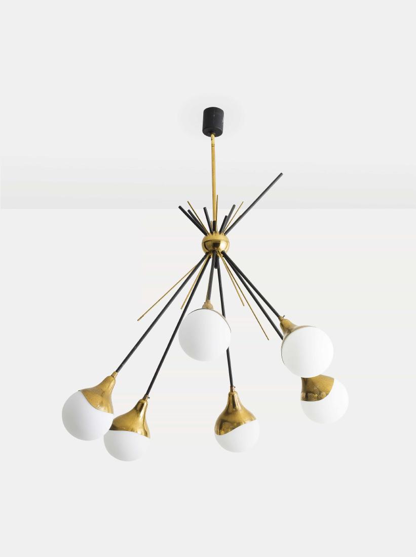 STILNOVO - A CEILING LAMP BY STILNOVO -: Lampada a sospensione anni '50. Ottone, alluminio verniciato, vetro opalino satinato cm 80x75