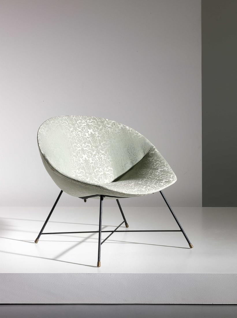 AUGUSTO BOZZI - AN ARMCHAIR BY A. BOZZI -: Poltroncina, Saporiti anni '50. Metallo verniciato, ottone, tessuto imbottito - Etichetta della manifattura - cm 66x75x75