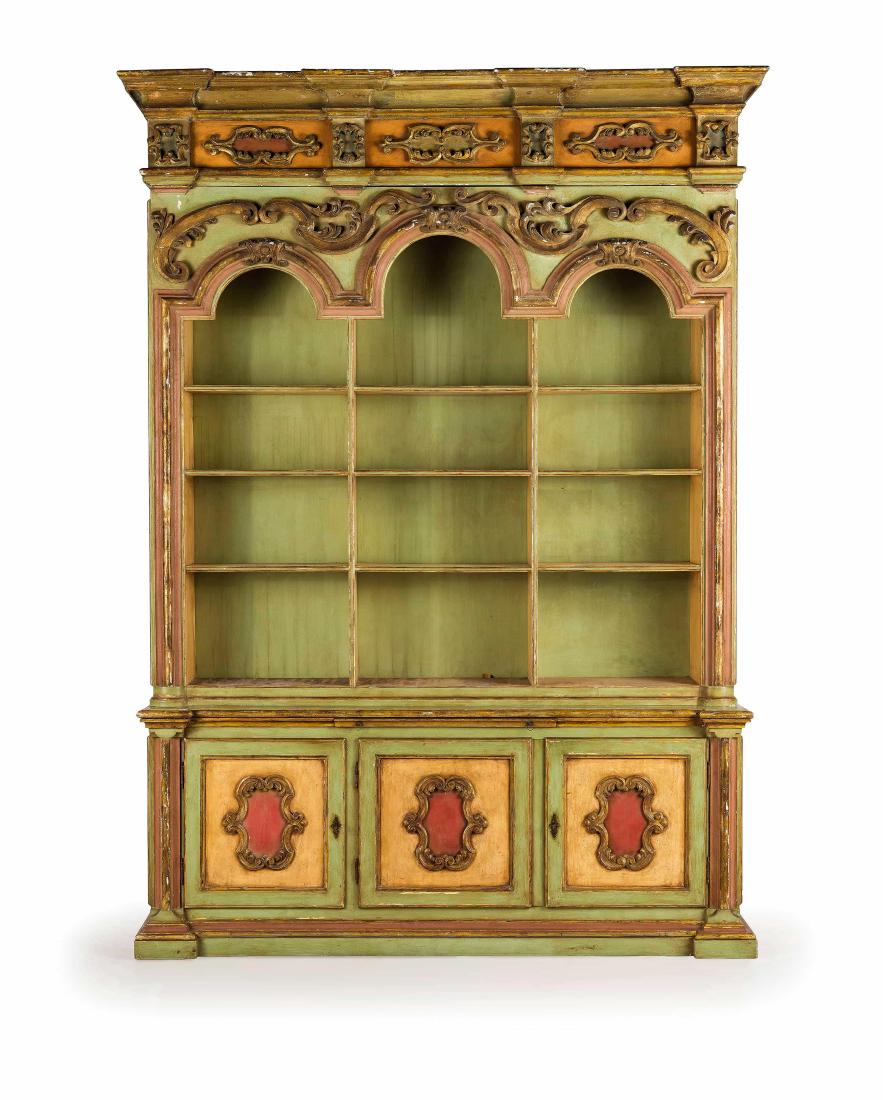 LIBRERIA IN LEGNO INTAGLIATO, LACCATO E (1 of 1)