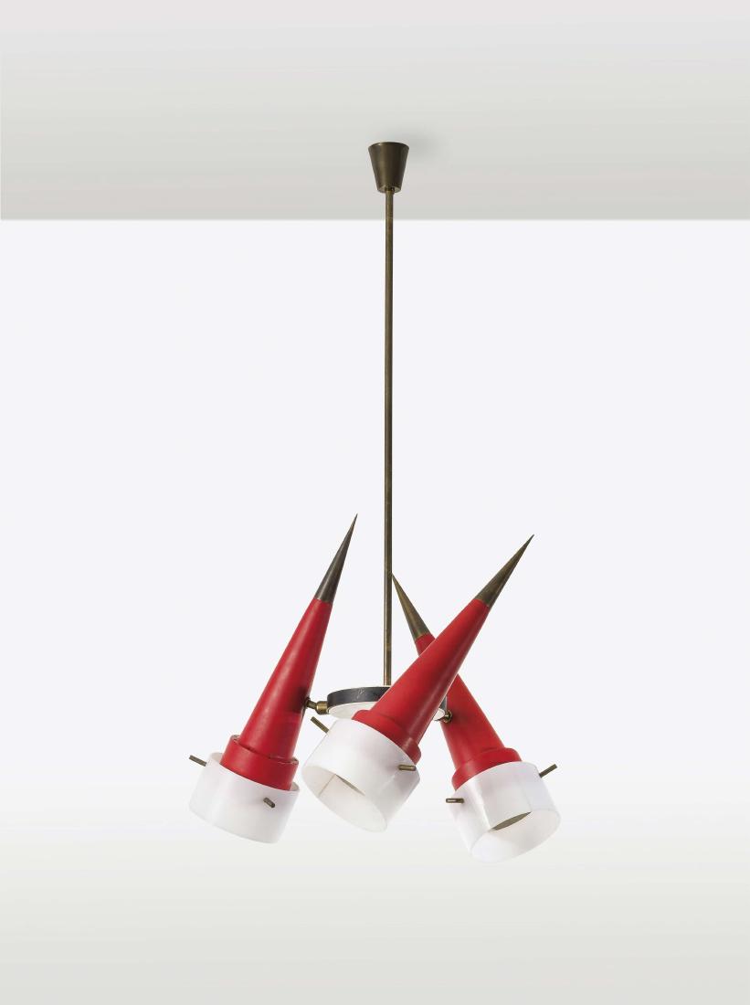 STILNOVO: Lampada a sospensione anni'50. Ottone, alluminio verniciato, perspex opalino - A CEILING LAMP BY STILNOVO cm 117X45