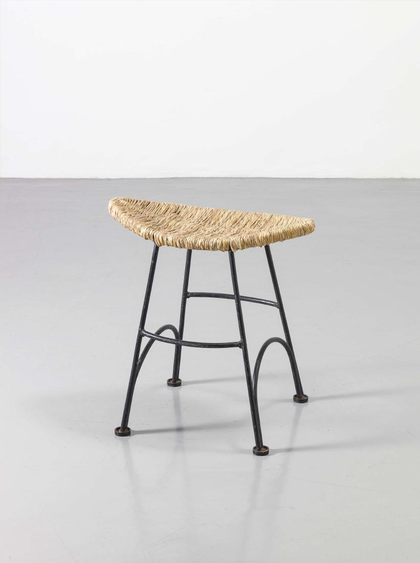 TOM DIXON: Sgabello per Banana Chair, Cappellini 1980. Metallo verniciato, paglia - A STOOL BY T. DIXON cm 52x50x36