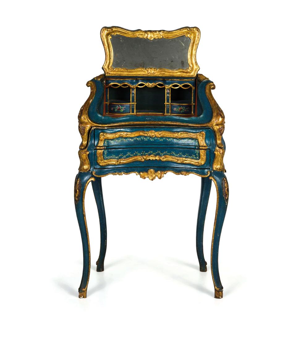 TOELETTE IN LEGNO INTAGLIATO, LACCATO E DORATO, (1 of 1)