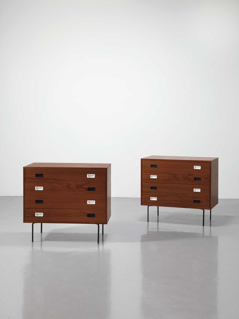FRANCO CAMPO & CARLO GRAFFI: Coppia di mobili contenitori, Home anni '60. Metallo verniciato, legno di teak - A PAIR OF CABINETS BY F. CAMPO & C. GRAFFI cm 73x80x45