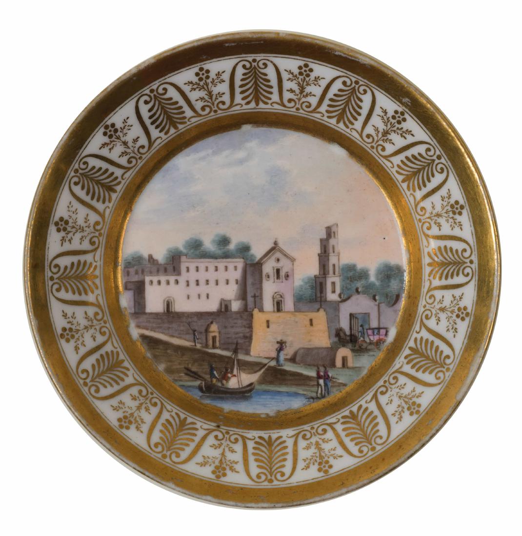 PIATTINO IN PORCELLANA POLICROMA, REAL FABBRICA: di stile neoclassico e con paesaggio raffigurante il Monastero di San Pasquale al Granatello- qualche usura Marca di Fabbrica Alt. cm 9, diam. cm 13 A NAPLES PORCELAIN SAUCER, CIRCA 1790- SLIGHTLY WOR