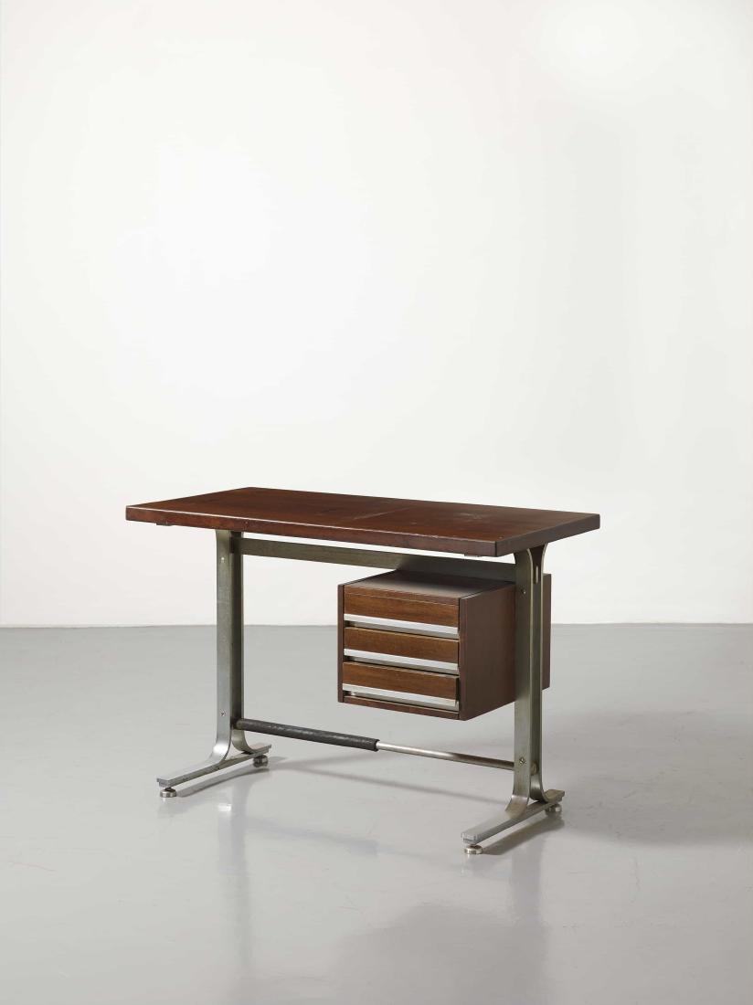 FORMANOVA: Piccola scrivania anni '60. Acciaio, legno Difetti cm 70x100x50 A DESK BY FORMANOVA