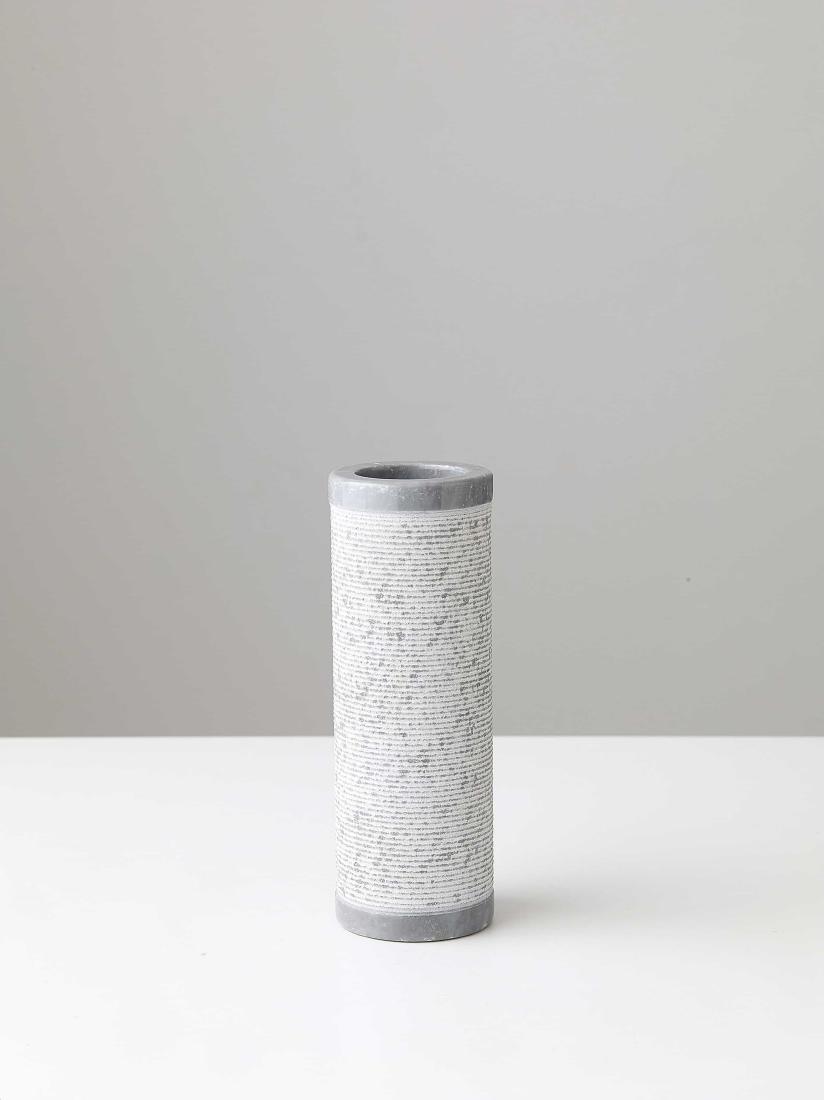 LAZZOTTI CASIGLIANI: Vaso anni '80. Marmo Etichetta della manifattura cm 20x7,5 A VASE BY LAZZOTTI CASIGLIANI