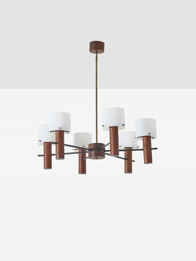 MANIFATTURA ITALIANA: Lampada a sospensione anni '60. Legno di teak, perspex opalino, metallo verniciato cm 80x75 AN ITALIAN CEILING LAMP