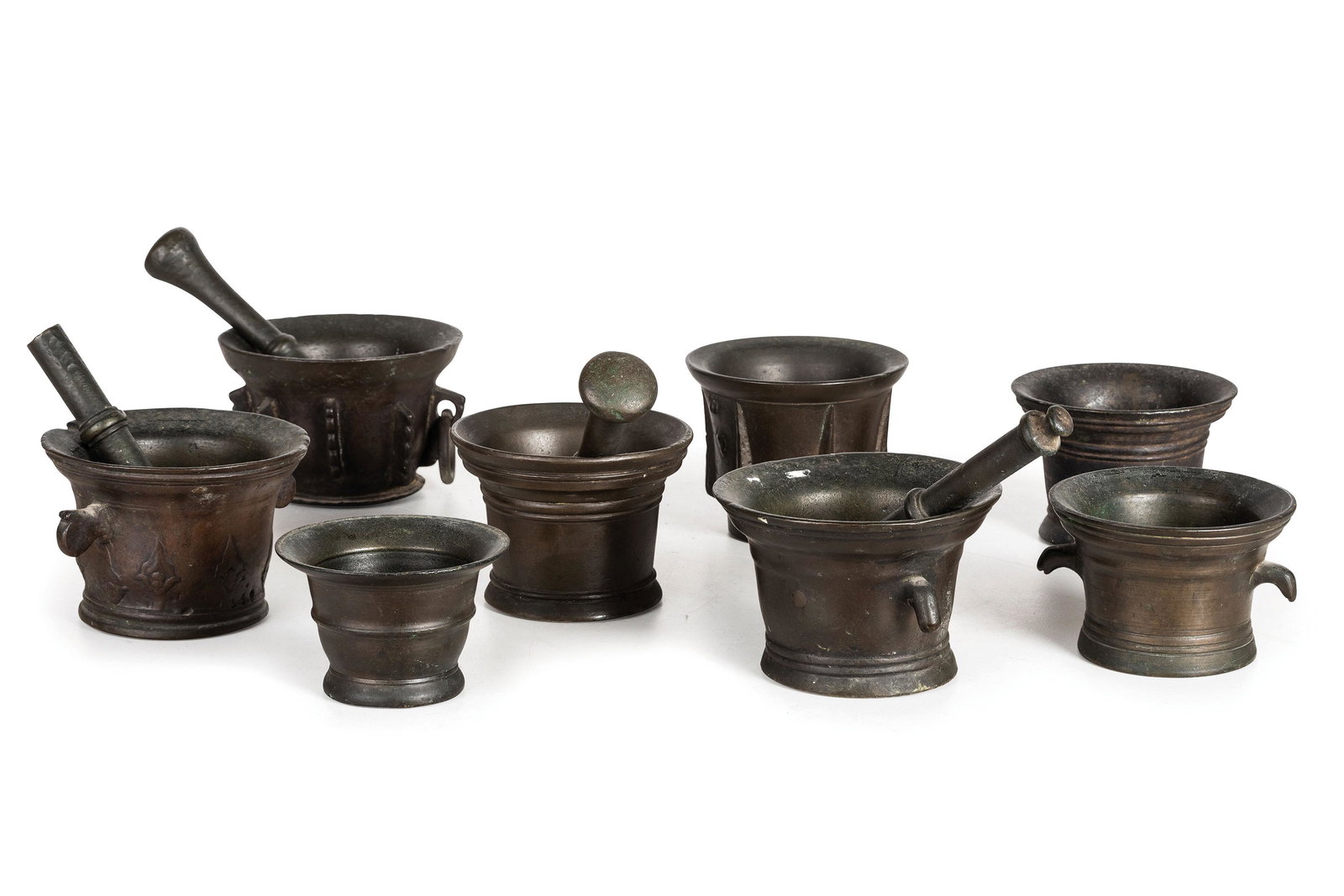 LOTTO DI OTTO MORTAI IN BRONZO, XVIII-XIX SECOLO (1 of 1)