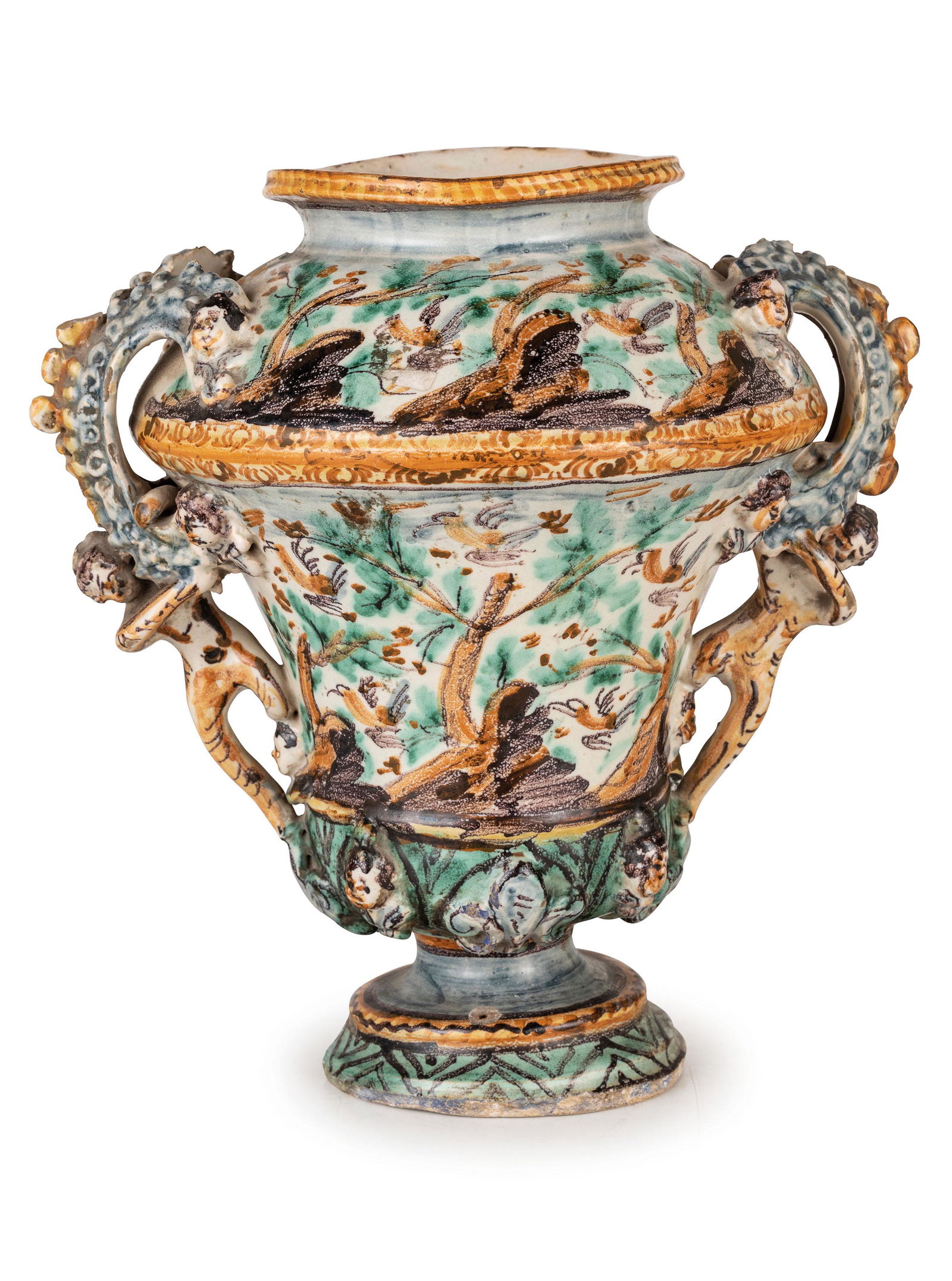 COPPIA DI VASI IN MAIOLICA DIPINTA, XIX SECOLO: ornati nei modici cinque-seicenteschi, anse laterali come amorini; usure, difetti di cottura, sulla base rotture e mancanze, le teste delle prese mancanti Alt. cm 28, larg. cm 28 A PAIR OF PAINTED MAI