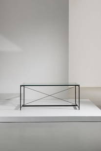 MARIO ASNAGO & CLAUDIO VENDER: Tavolo. Tondino metallico smaltato, cristallo molato. Produzione Pallucco anni '80. cm 77x182x80 A TABLE BY M. ASNAGO & C. VENDER per modelli simili vedi M. Marelli, I mobili di Asnago e Vender, Cantu