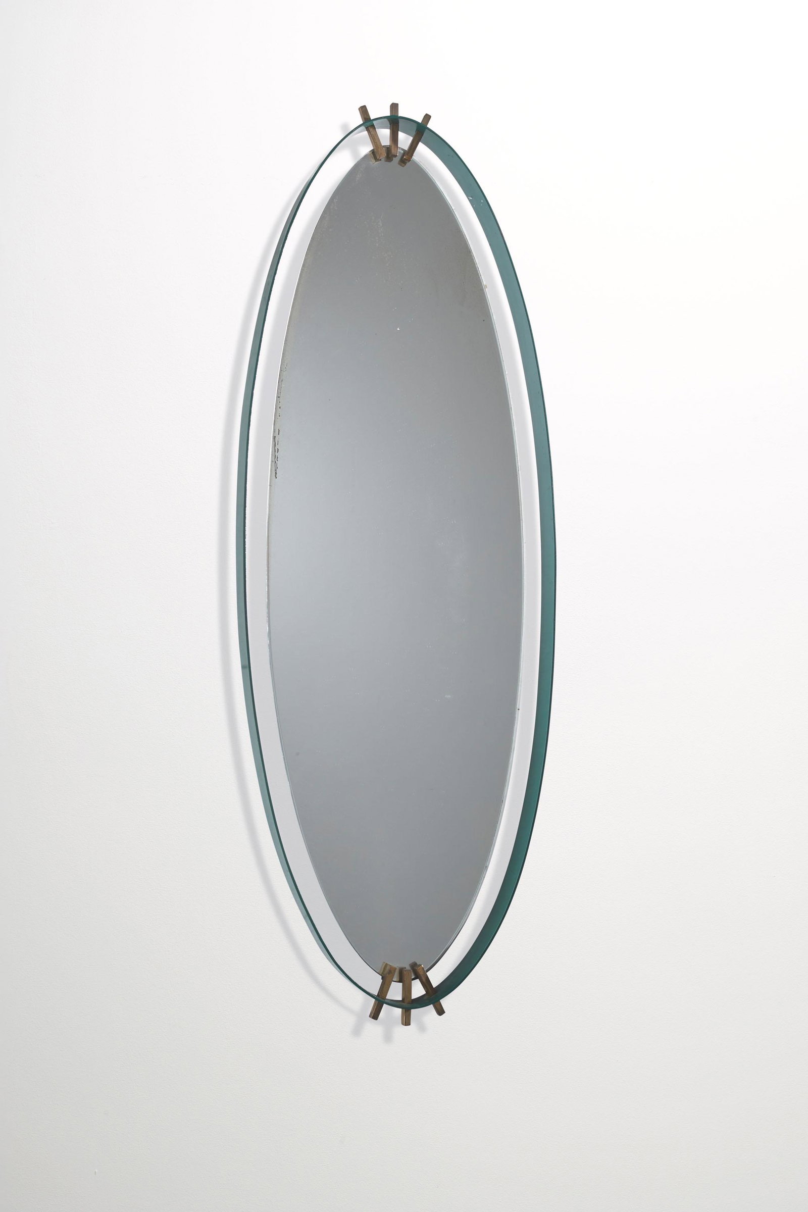 MANIFATTURA ITALIANA: Specchio. Metallo smaltato, ottone, cristallo specchiato molato. Italia anni '50 cm 93x35x3,5 AN ITALIAN MIRROR