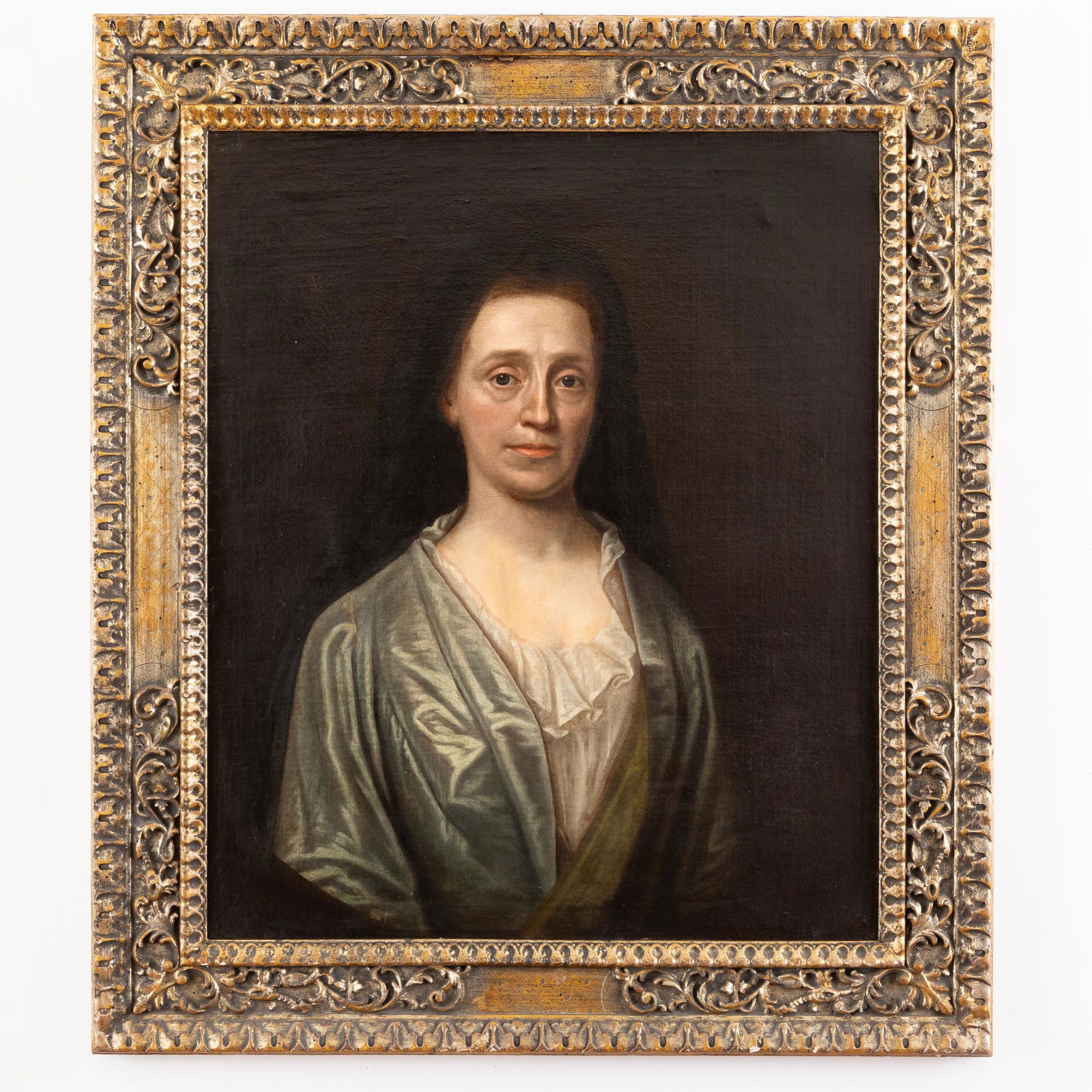 GODFREY KNELLER (cerchia di): (Lubecca, 1646 - Londra, 1723) Ritratto di dama Olio su tela, cm 76X63 Nato a Lubecca, Gottfried Kneller studiò presso la città di Leida nelle botteghe di Ferdinand Bol e Rembrandt. Successivamente