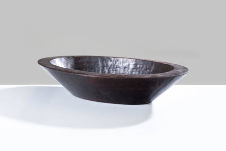 ALEXANDRE NOLL (NEL GUSTO DI): Grande centrotavola. Legno massello scolpito. Anni '60. cm 15x72x41 A CENTERPIECE IN THE MANNER OF A. NOLL Buone condizioni, piccole righe e segni di usura, trascurabili mancanze.