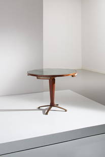 OSVALDO BORSANI: Tavolo da gioco. Fusione in bronzo, legno di acero, legno di noce, cristallo molato. Produzione A.R.B.O Varedo anni '50. cm 78x100 A GAMING TABLE BY O. BORSANI Buone condizioni generali. Piccoli