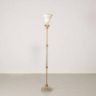 ARCHIMEDE SEGUSO: Lampada da terra. Vetro lavorato a caldo, metallo dorato, alluminio verniciato a caldo. Produzione Seguso Vetri d'Arte, anni '50. cm 178x25 A FLOOR LAMP BY A. SEGUSO Discrete condizioni generali.