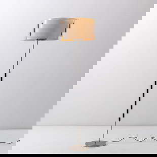 ANGELO OSTUNI, RENATO FORTI: Lampada da terra mod 397. Metallo nichelato, metallo verniciato, fibra di vetro. Produzione Oluce anni '60. altezza cm 167 ca. A FLOOR LAMP BY A. OSTUNI & R. FORTI Cfr.: Braeuniger, Thomas, O-LUCE di
