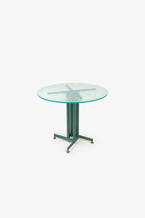 IGNAZIO GARDELLA (NELLO STILE DI): Guéridon. Metallo laccato, ottone , cristallo molato con parti icise. Italia, anni '50. cm 46x60 AN OCCASIONAL TABLE IN THE MANNER OF I. GARDELLA Buone condizioni. Righe, segni d'usura, lievi alo